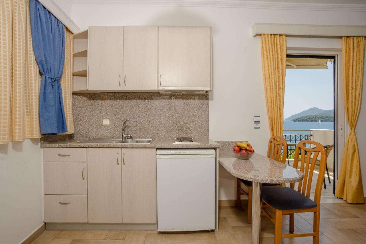 Mare Vita Apartments Нидри Екстериор снимка